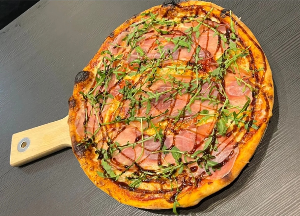 Ham Arugula Pizza